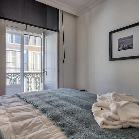 Nomad's Fine Arts In Chiado Apartment Lisbon