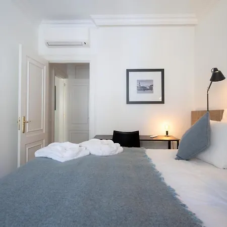 Nomad's Fine Arts In Chiado Apartment Lissabon